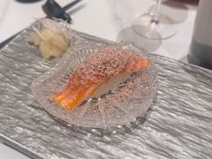 红酒鹅肝絮三文鱼手握-月下料理(楷林IFC店)