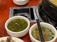 -菌之家·专业纯野生菌火锅·特色炒菌