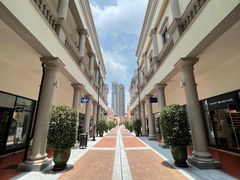 -佛罗伦萨小镇广佛名品奥特莱斯(疏港路店)