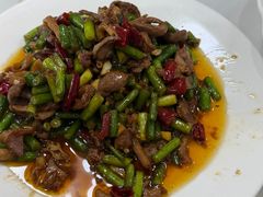 -余杨鸭鸭餐厅