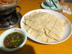 -国庆鱼头鱼尾馆(盛世华庭店)