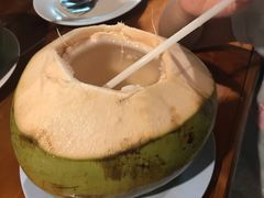 椰子汁-Ruam Saep Yok Khok Som Tam