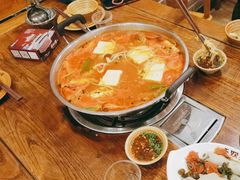 -亮欢寨酸汤鱼(沙冲路店)