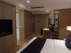 -青岛天瑞星空酒店