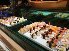 -荣誉国际酒店-云顶旋转餐厅