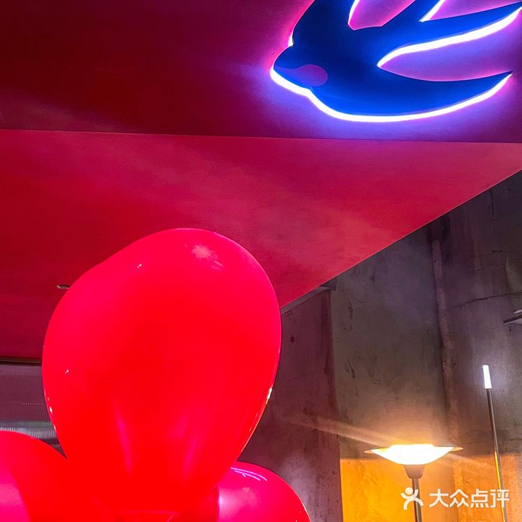 🏙珠城璀璨的夜在这家店浪漫体现