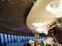 -广州花园酒店-凌璇阁360度高空海鲜自助餐CAROUSEL