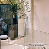 【咖啡测评】梧桐叶影子撒在咖啡上，武康路超好拍落地窗咖啡店