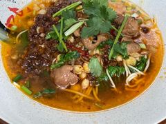 碗杂肥肠面-老地方猫儿面(磁器口店)