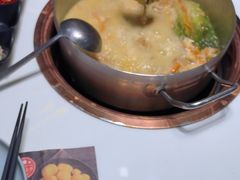 -洪氏嗨捞·猪肚鸡火锅(阳光天地店)