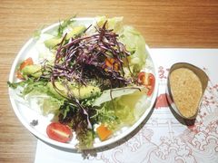 藜麦牛油果蔬菜沙拉（1001）-诚·鳗屋(星摩尔店)