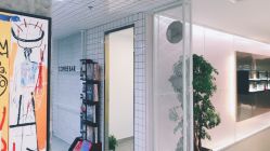 -AYO SALON
