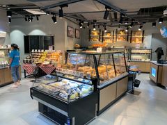 面包甜点陈列柜-盒马鲜生(龙德广场店)