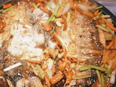 -鸣记脆皮烤鱼·海鲜烤鱼(三八广场店)