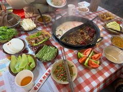 -赵美丽·重庆社区火锅·直营店(火车东站·中豪国际店)