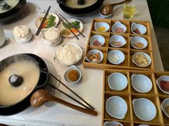 -飞虎过桥米线(翠湖店)