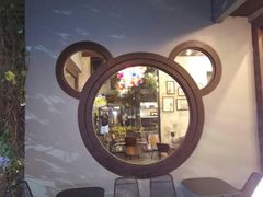 -莓园冰淇淋店