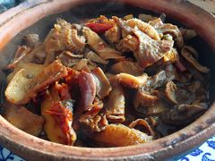 大锅炖牛杂-醋果子炒大肠·老赣南客家菜(渔湾里店)