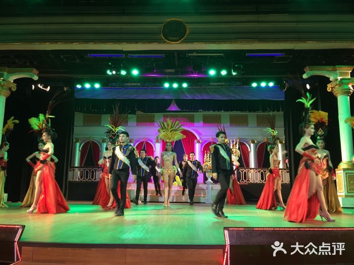 金东尼人妖秀图片