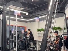 -乐刻运动健身(深圳南山海月店)