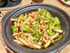 -川堂风·跷脚牛肉·乐山爆炒(宝山日月光店)