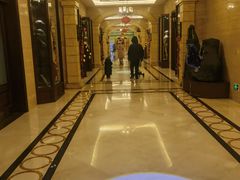 -泉城欧乐堡戏水湾艺术养生温泉