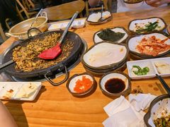 -红辣椒八爪鱼特色韩国料理专门店(远景路旗舰店)