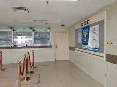 -上海市松江区中心医院