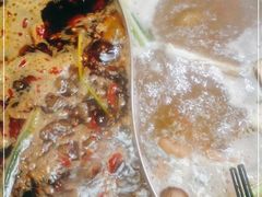 -小天鹅火锅·一线江景洪鼎旗舰店(洪崖洞店)