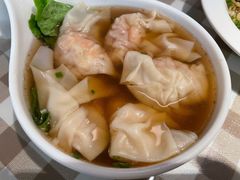 -新大咀港式茶餐厅(宝山万达店)