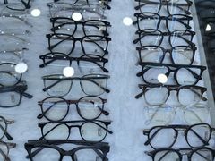 -三叶眼镜城批发市场(上海火车站店)