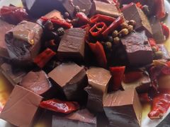 -梁老三麻辣鸡头总店