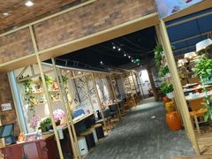 -渝信川菜 · 川味家常菜(财富购物中心店)