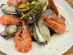 -老东镇啤酒屋海鲜加工·蒸汽海鲜·海鲜烧烤(台东店)