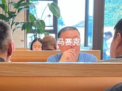 -梅飞酒家(名辉豪庭店)