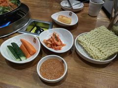 -喇喇排骨火锅·传统韩式脊骨汤(望京西园总店)