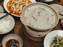 -叁煨蹄花·下饭盐帮菜(人民广场店)