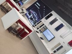 -TESLA 特斯拉(上海太古汇体验店)
