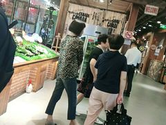 -宝燕海货工场(长江国际店)
