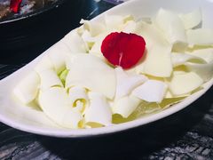-三人行骨头王火锅(长寿店)