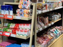 -良品铺子(白云新世界店)