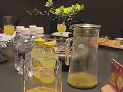 -忆江南·临江鱼馆