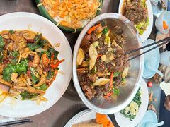 -洪沟崖张记炒鸡店(聚才路店)