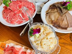 -佬土鹅肠火锅(解放路店)