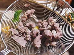 -潮汕三宝鲜牛肉火锅