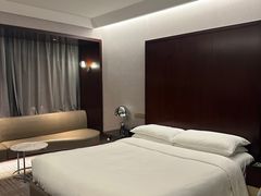 -上海龙之梦万丽酒店