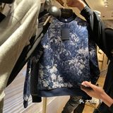 要超过扑克️系列的女款一点点🤏～哈哈哈哈