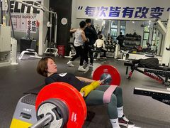 -汗水空间私教健身连锁(SM广场店)