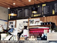 -ZING COFFEE 镜咖啡