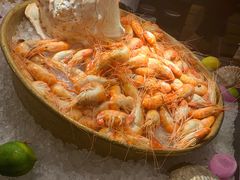 -松山湖凯悦酒店·Café自助餐厅·周末火舞秀表演